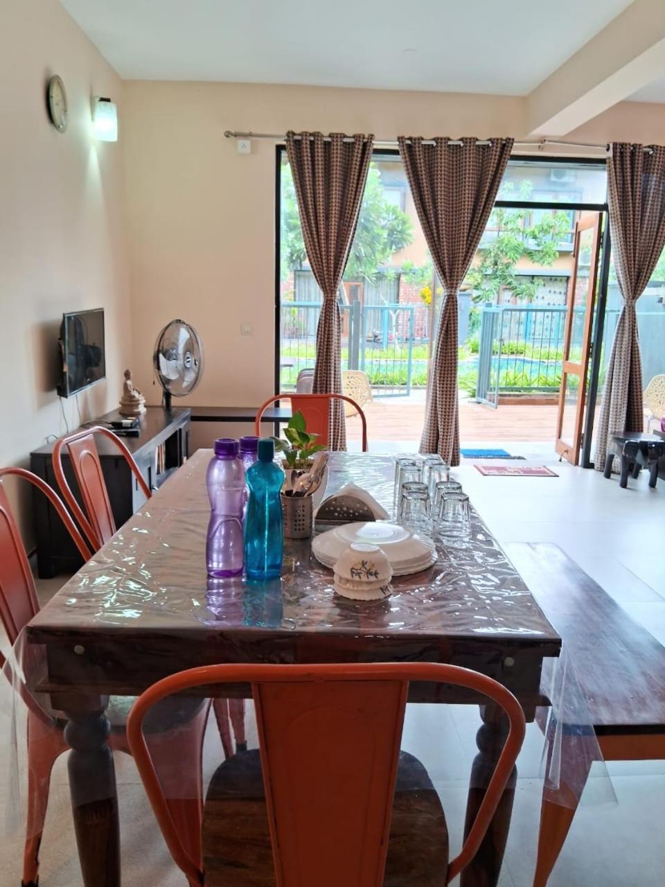 Luxury Ganga Kutir बहुत बड़ा घर
